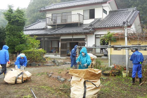 東日本大震災被災地の支援活動